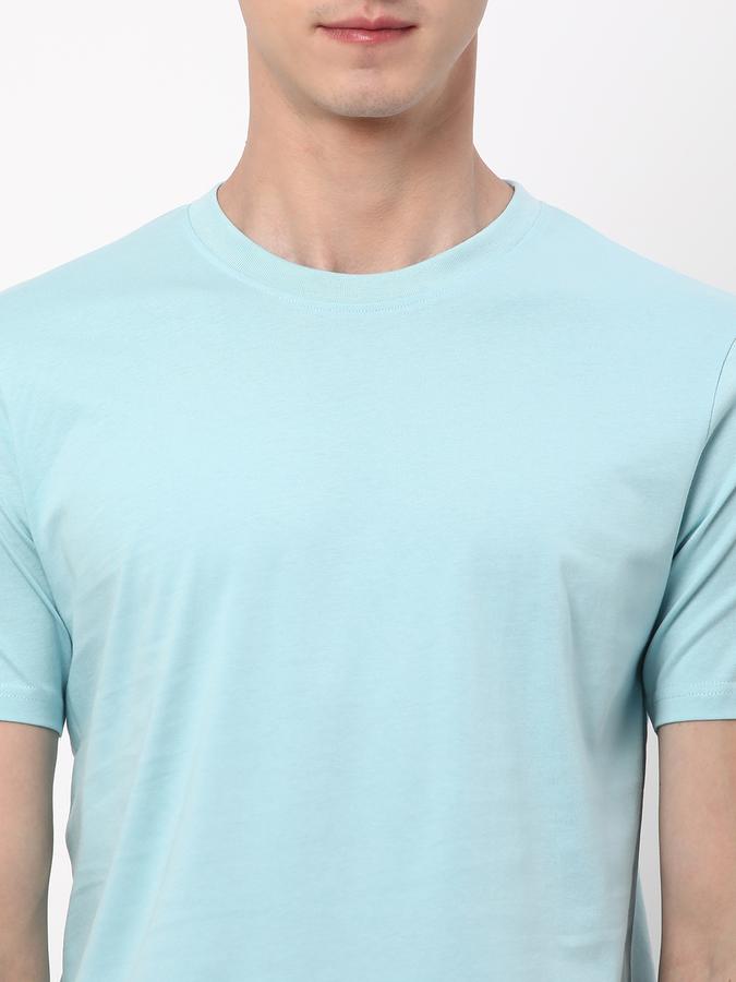 Men Regular Fit Round-Neck T-Shirt image number 3