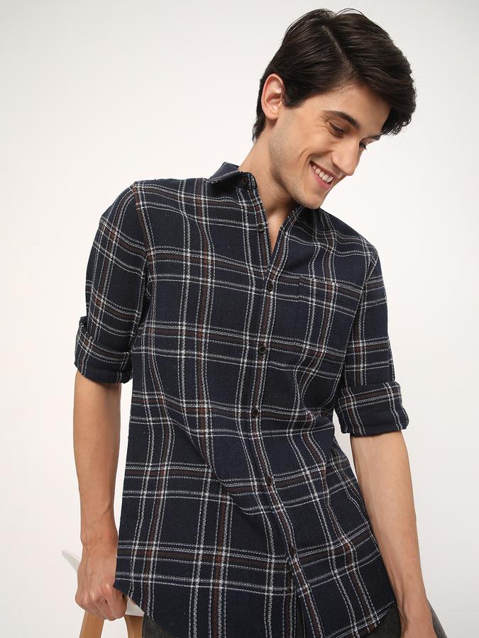 Men Cotton Regular Fit Point Collar Checked Shirt