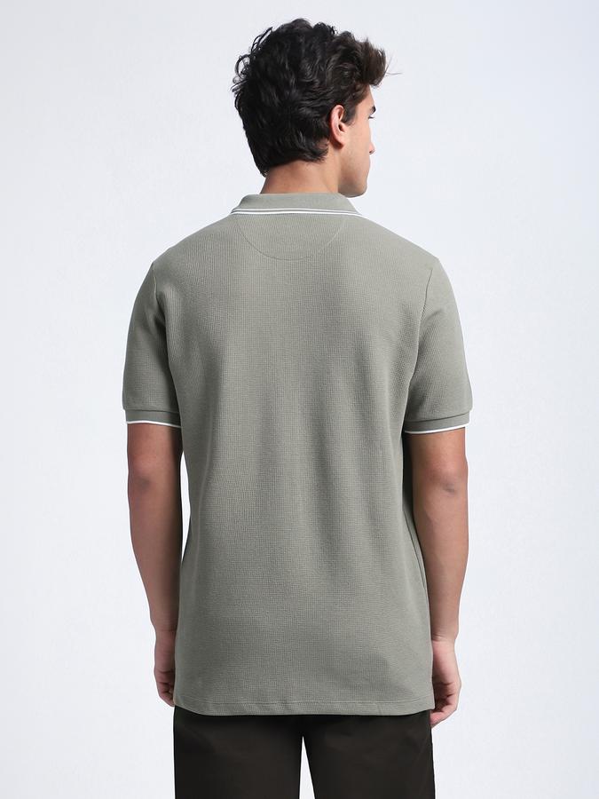 Men Cotton Blend Slim Fit Polo Neck Solid T-shirt