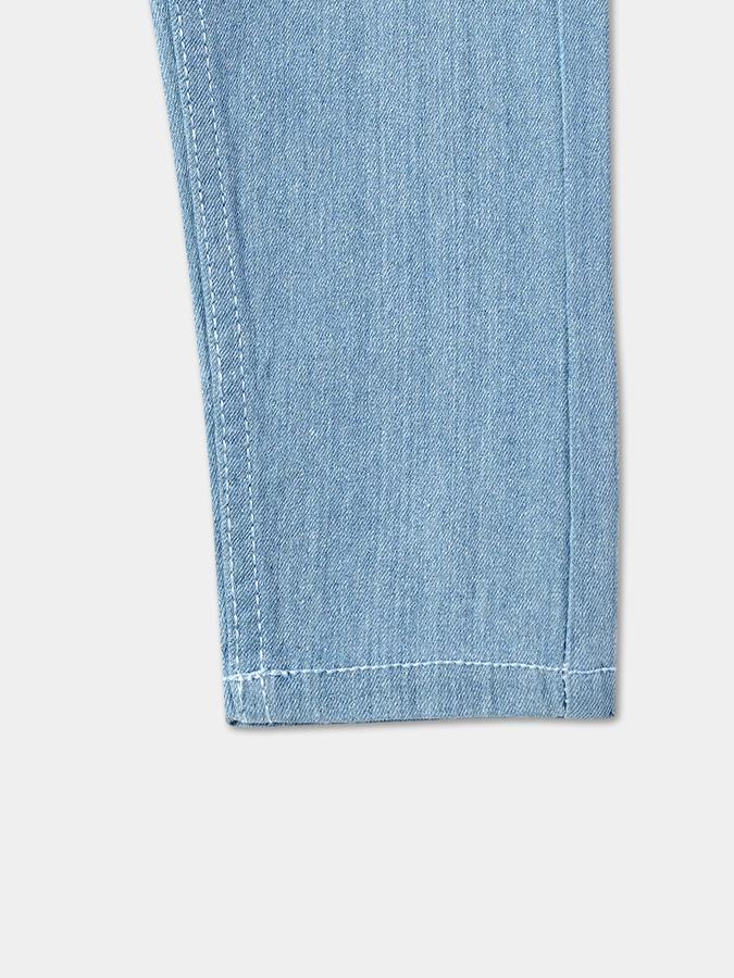 Girls Lightly Washed Straight Fit Jeans image number 2