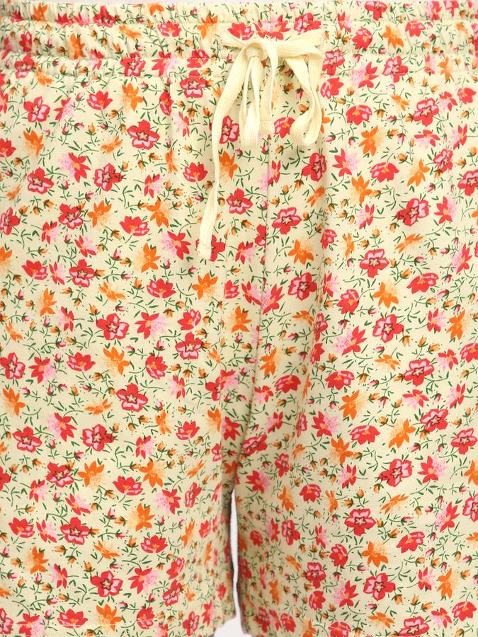 R&B Floral Print Women Casual Shorts image number 3