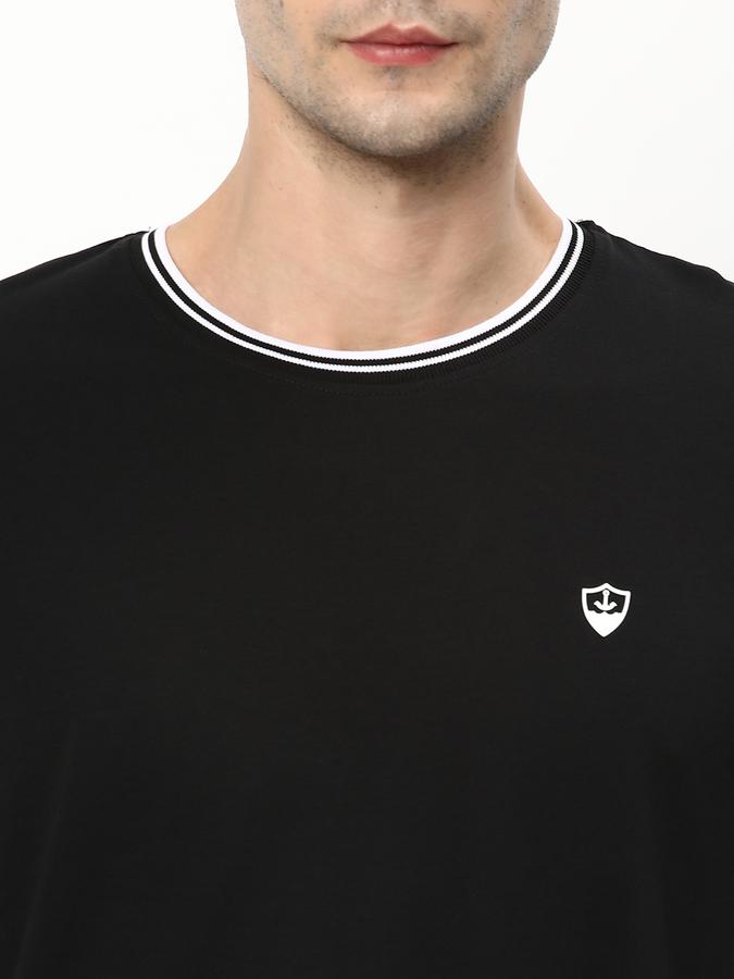 R&B Men's Solid Stretch Crew Neck T-Shirt image number 3
