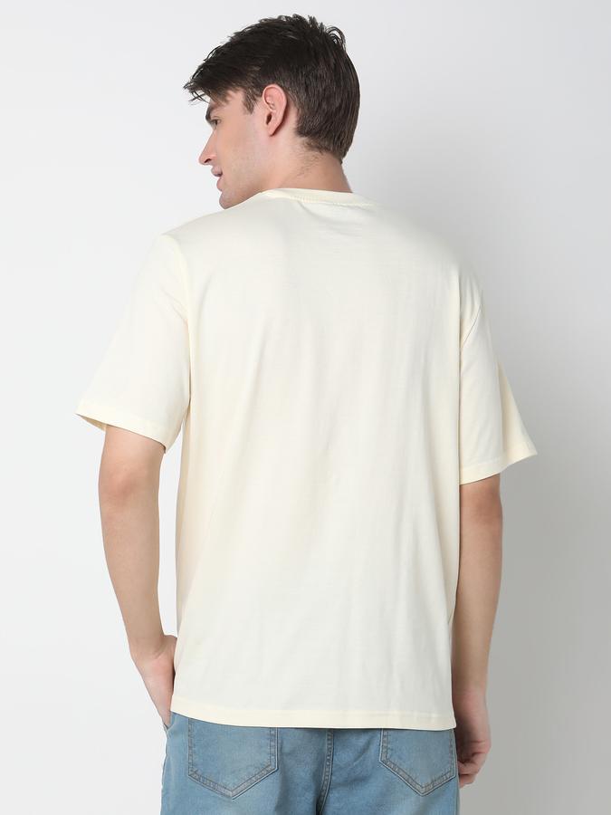 Men Graphic Print Relaxed Fit Crew-Neck T-Shirt image number 3