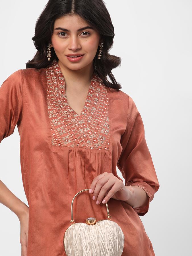 Women Polyester Blend Embroidered Kurta And Pants Set