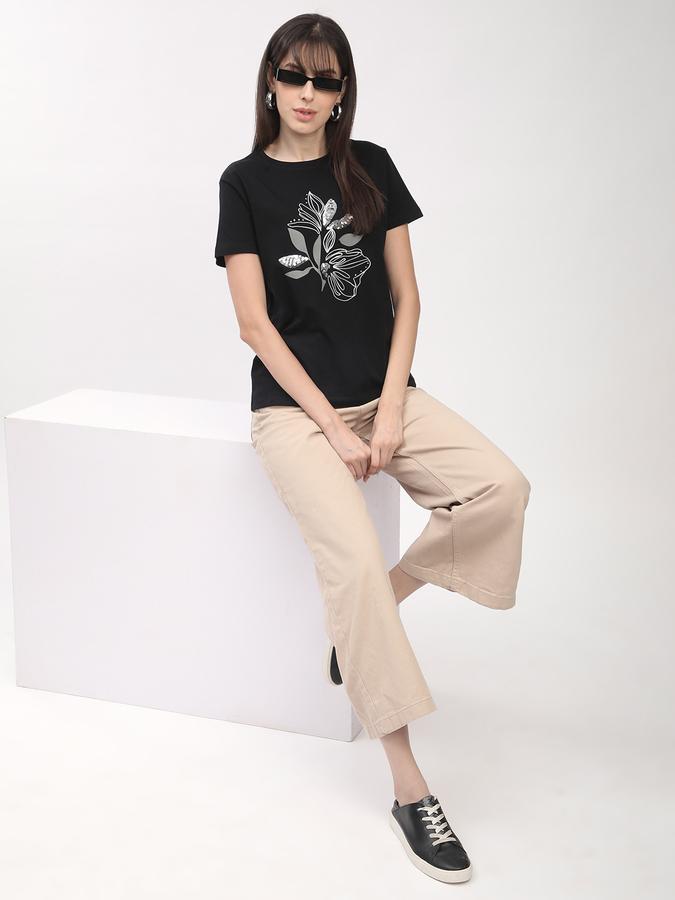 R&B WOMEN'S GRAPHIC T-SHIRT image number 1