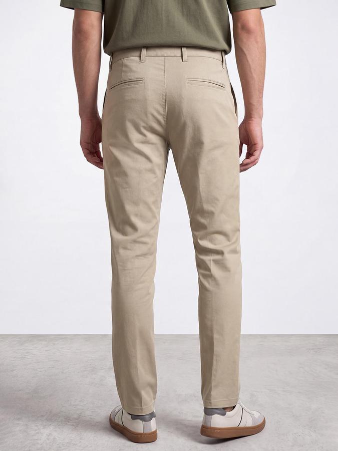R&B Men Khaki Mid Rise Slim Fit Chinos