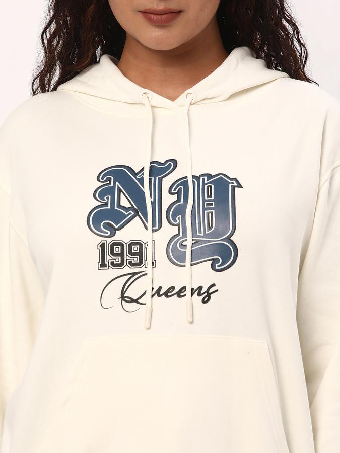 Women Typographic Print Hoodie image number 3