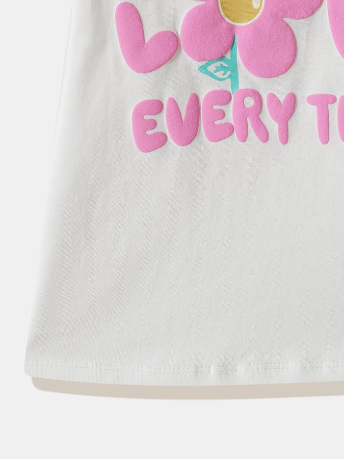 Girls Cotton Regular Fit Crew Neck Graphic T-shirt