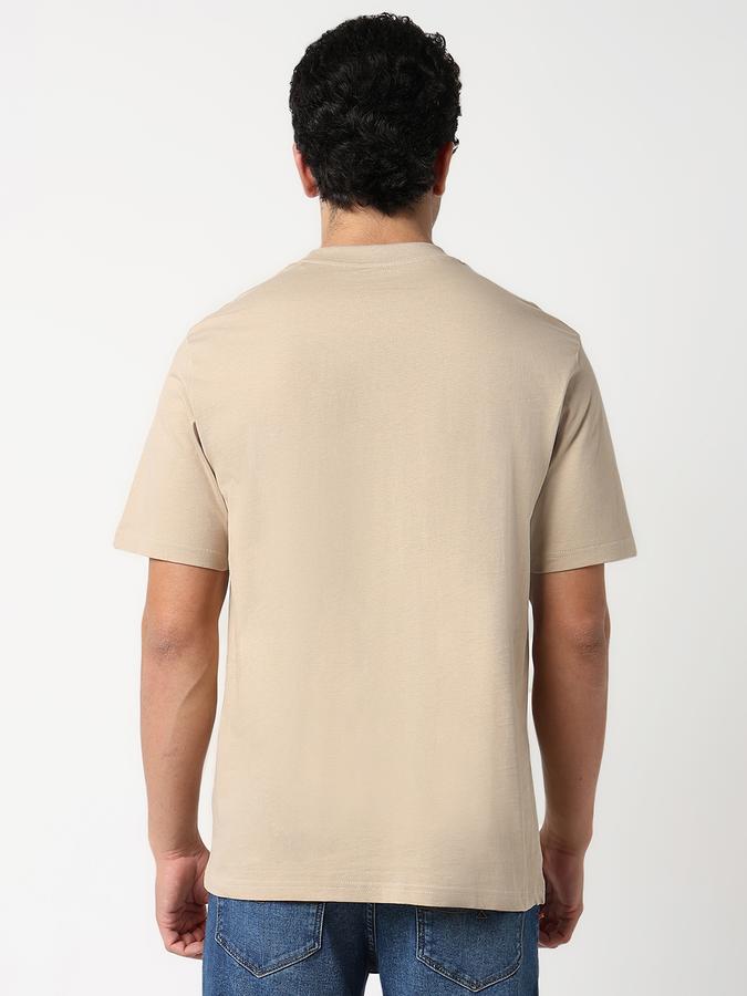 Solid Men Round Neck T-Shirt image number 3