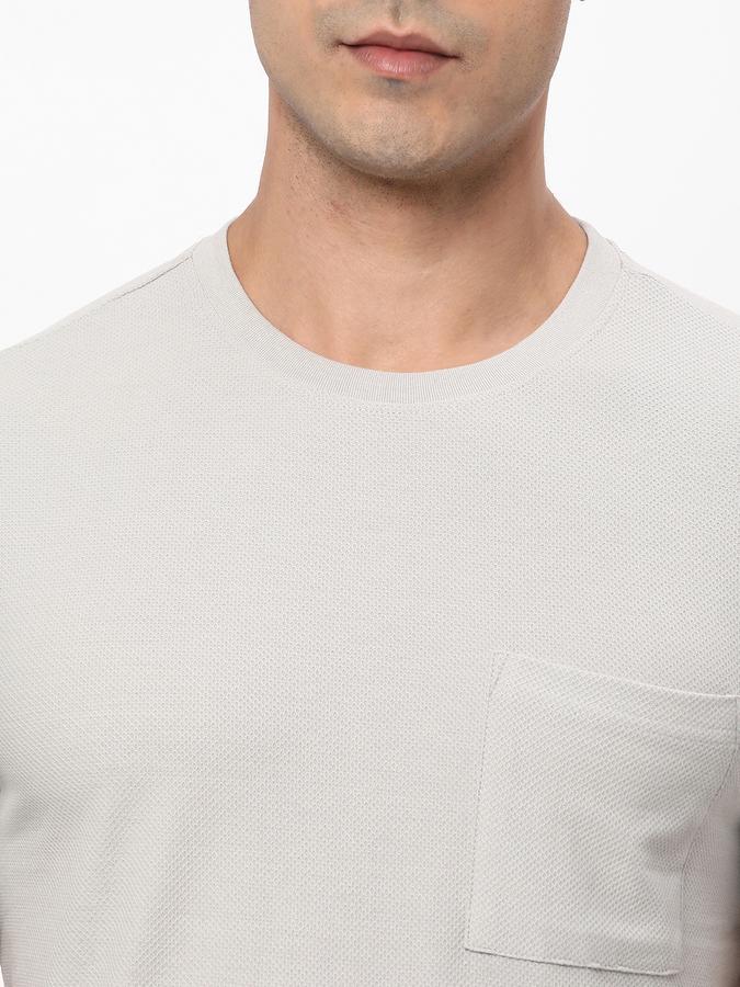 Men Round-Neck T-Shirt image number 3