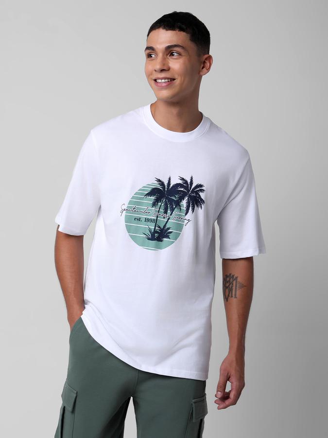 Men Graphic Print Loose Fit Round-Neck T-Shirt image number 0