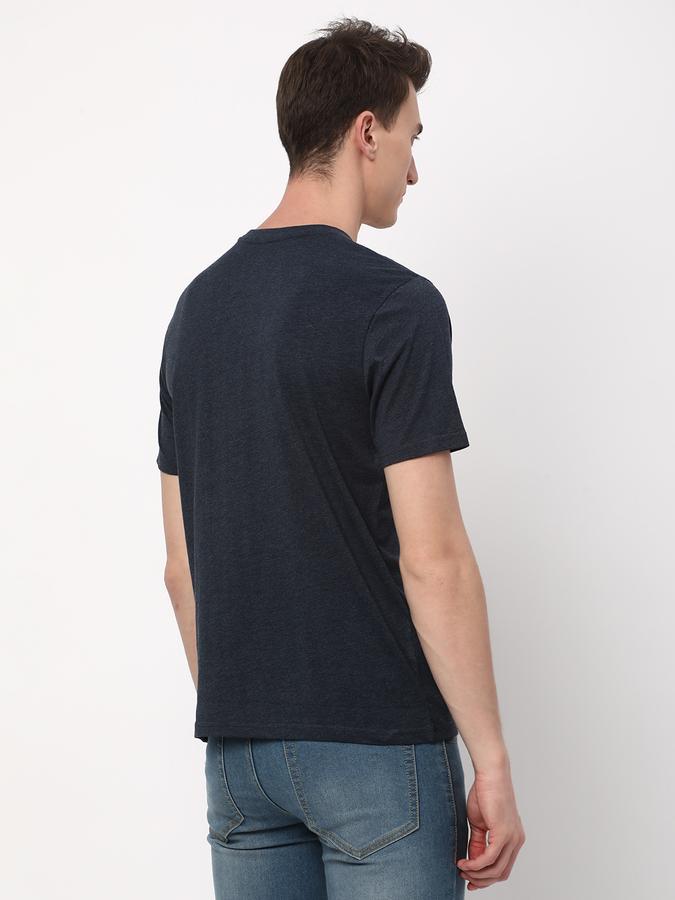 Men Regular Fit Round-Neck T-Shirt image number 2