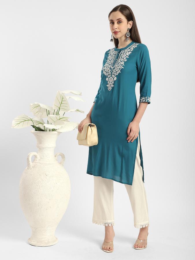 Women Viscose Regular Fit Mandarin Collar Embroidered Kurta