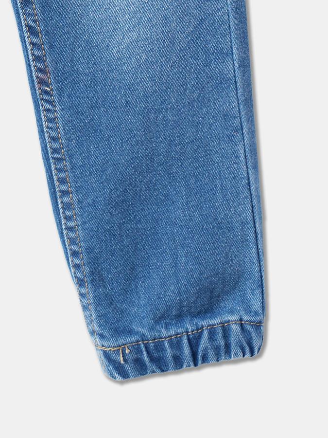 Boys Lightly Washed Relaxed Fit Jeans image number 2