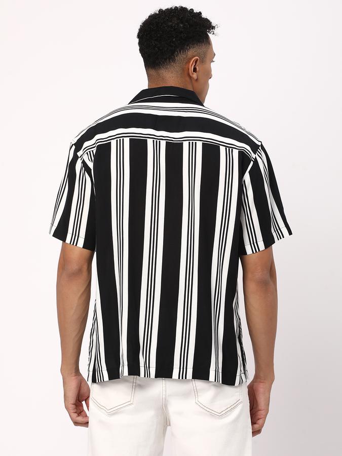 Men Striped Regular Fit Shirt image number 2