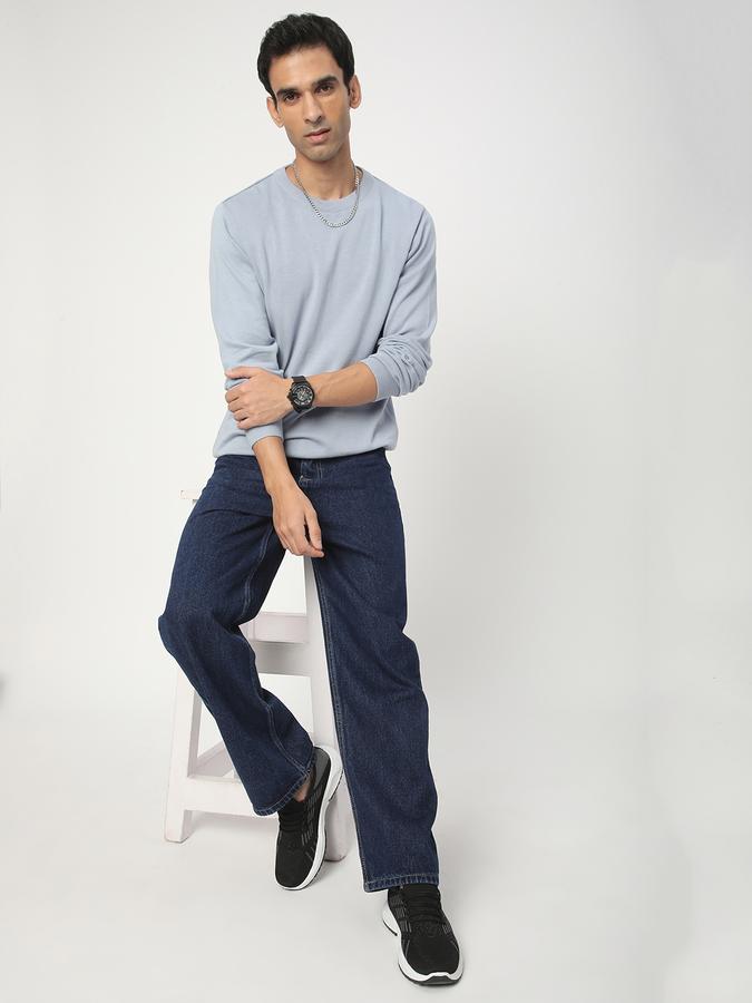 Solid Round Neck Casual Men Sweater image number 1