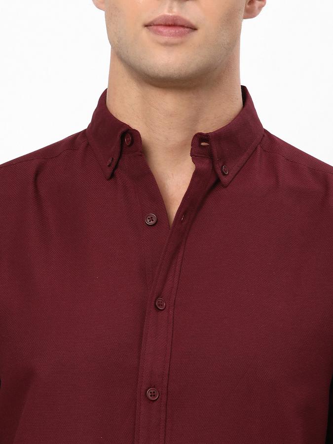 Men Cotton Blend Regular Fit Button-Down Collar Solid Shirt