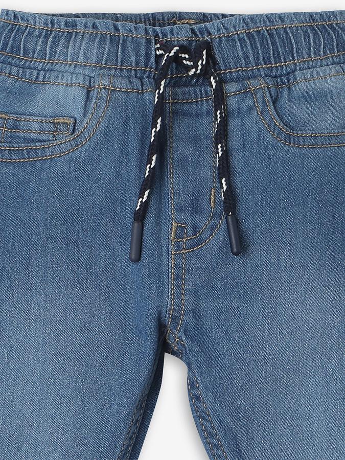 Boys Lightly Washed Regular Fit Jeans image number 2