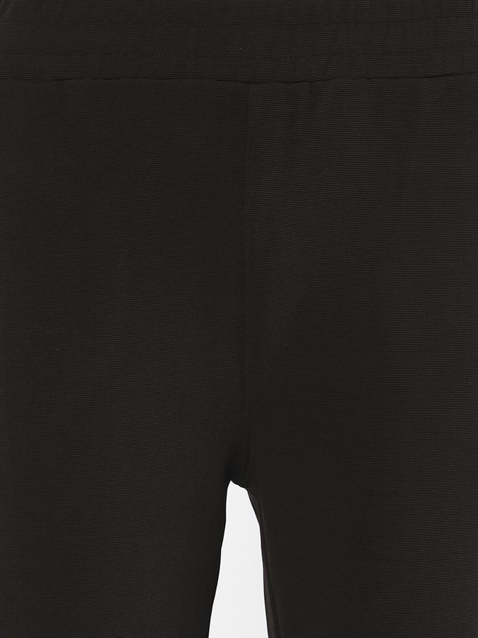 R&B Men Black Shorts image number 3