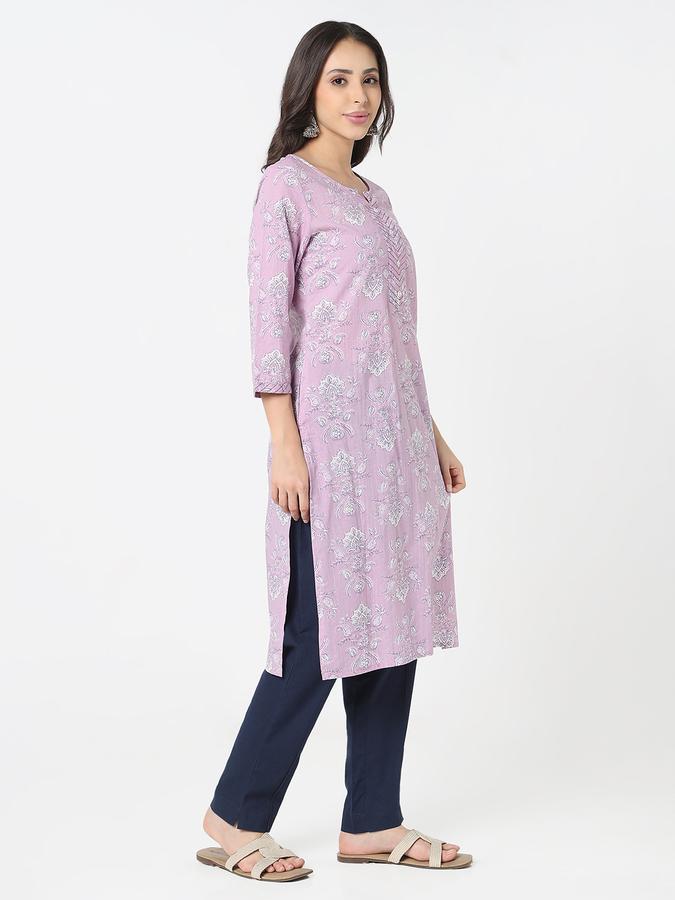 Women's regular fit casual floral block printed round neck lavender straight kurta with couching  image number 3