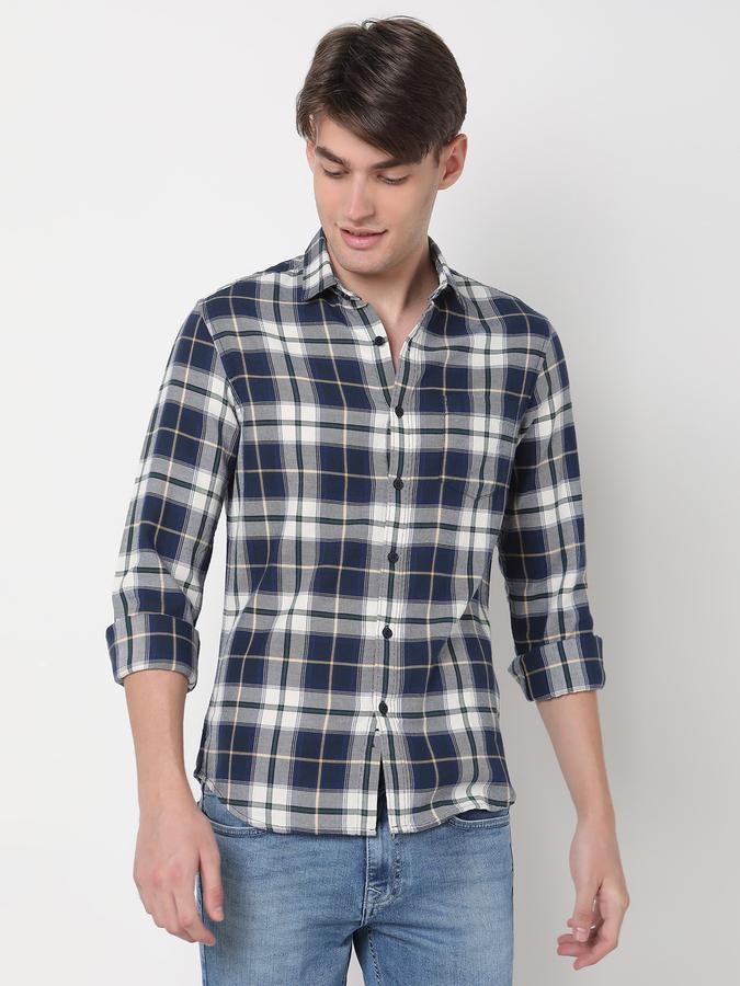 Men Checked Regular Fit Shirt with Patch Pocket image number 0