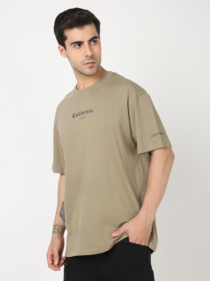 Men Typographic Print Regular Fit Crew-Neck T-Shirt image number 1
