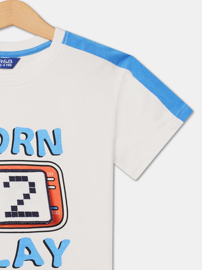 Boys Typographic Print Regular Fit T-Shirt image number 2