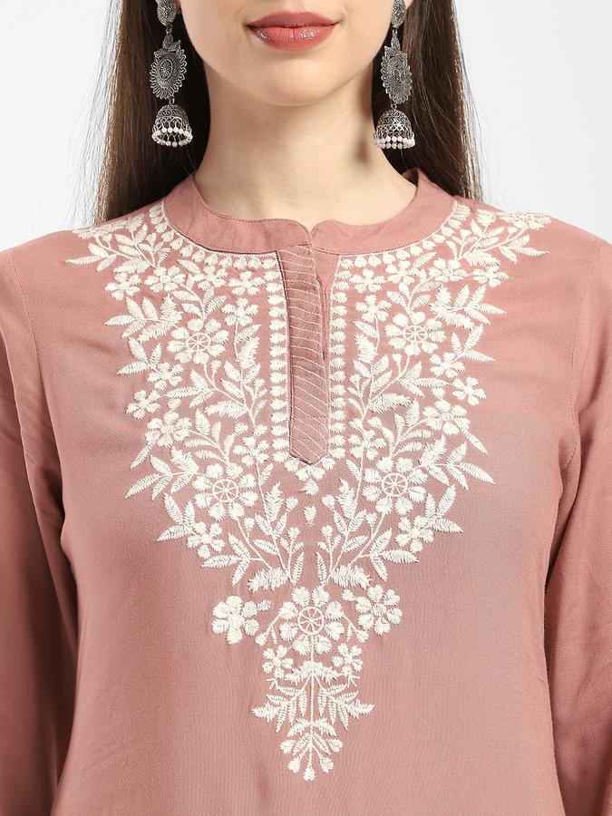 Women Viscose Regular Fit Mandarin Collar Embroidered Kurta