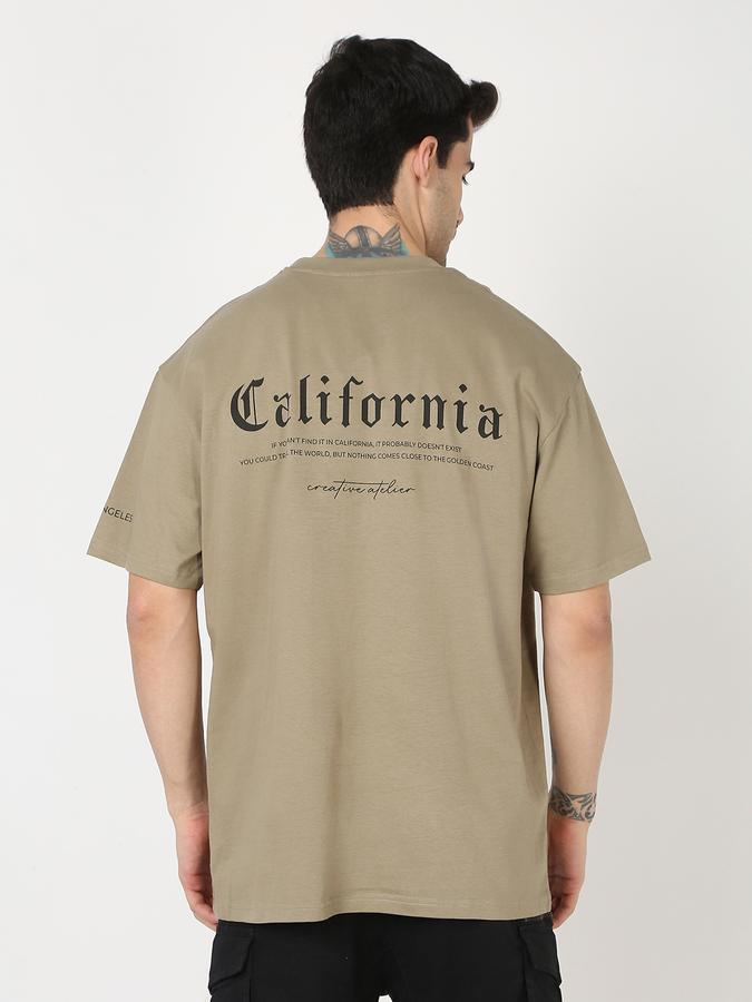 Men Typographic Print Regular Fit Crew-Neck T-Shirt image number 3