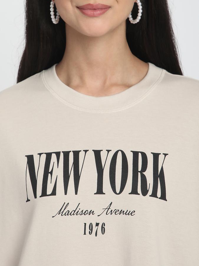 Graphic Print Women Round Neck T-Shirt image number 3