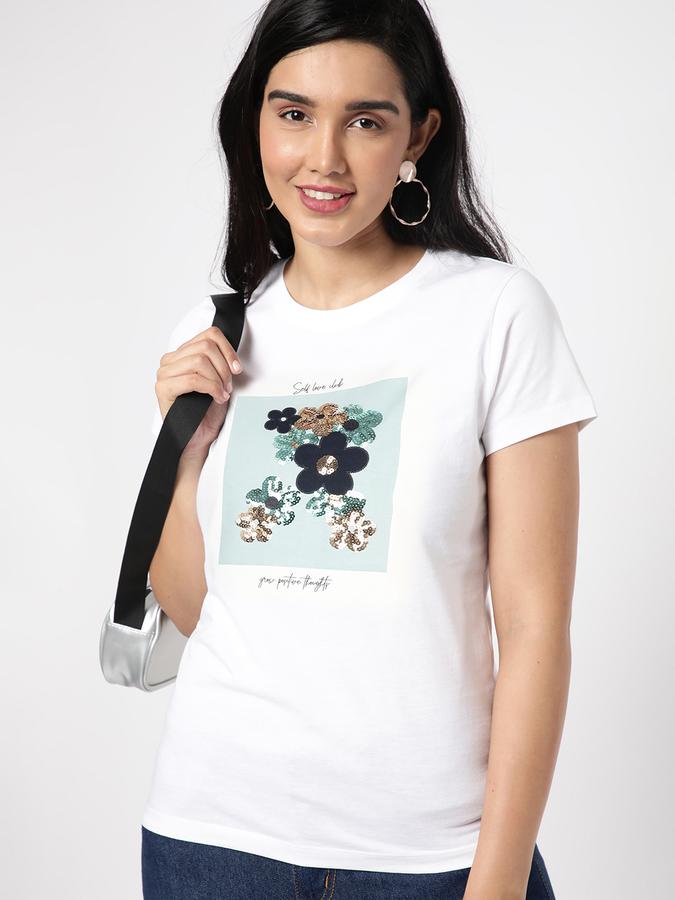 R&B Women White Tops image number 0