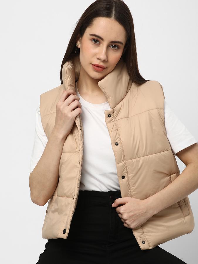 R&B Basic Sleeveless Puffer Jacket image number 0