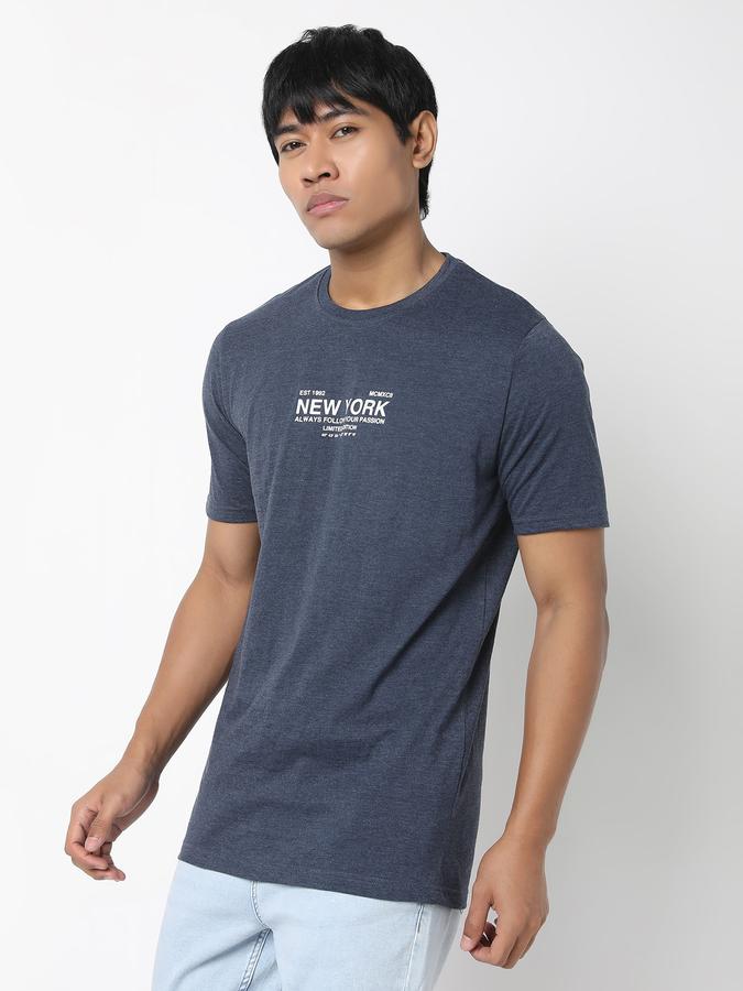Men Typographic Print Regular Fit Crew-Neck T-Shirt data-index=