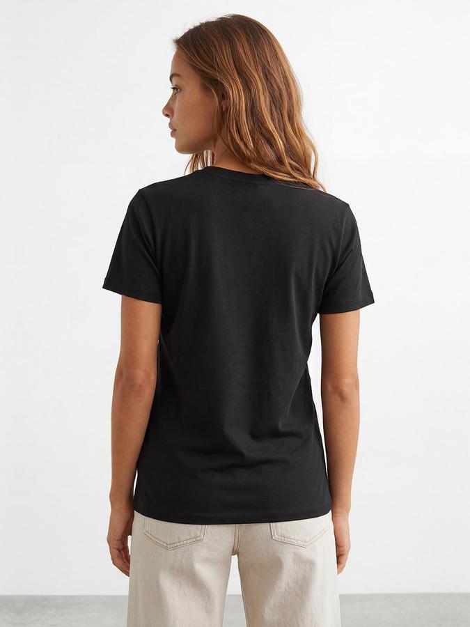 R&B Womens Classic Black Solid V-Neck Half Sleeve Regular Fit T-Shirt