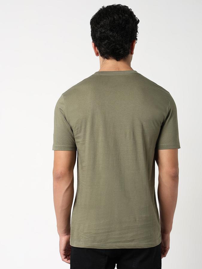 Solid Men Round Neck T-Shirt  image number 3