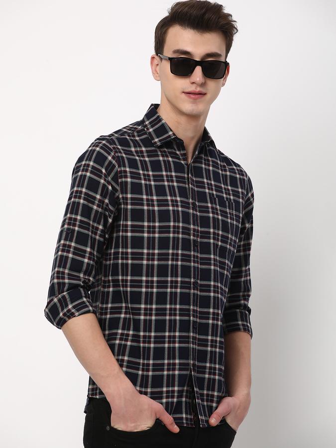 Men Checked Regular Fit Shirt with Patch Pocket image number 0