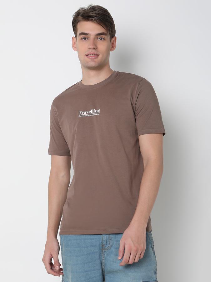 Men Typographic Print Regular Fit Crew-Neck T-Shirt image number 0