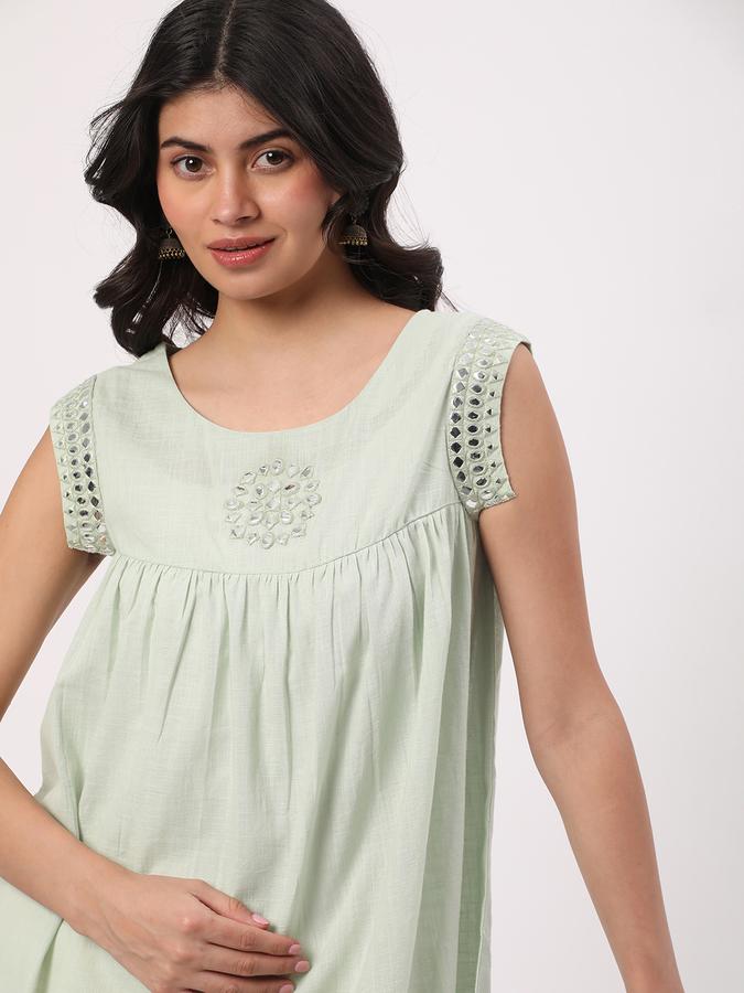 Women Cotton Relaxed Fit Round Neck Embroidered Ethnic Top