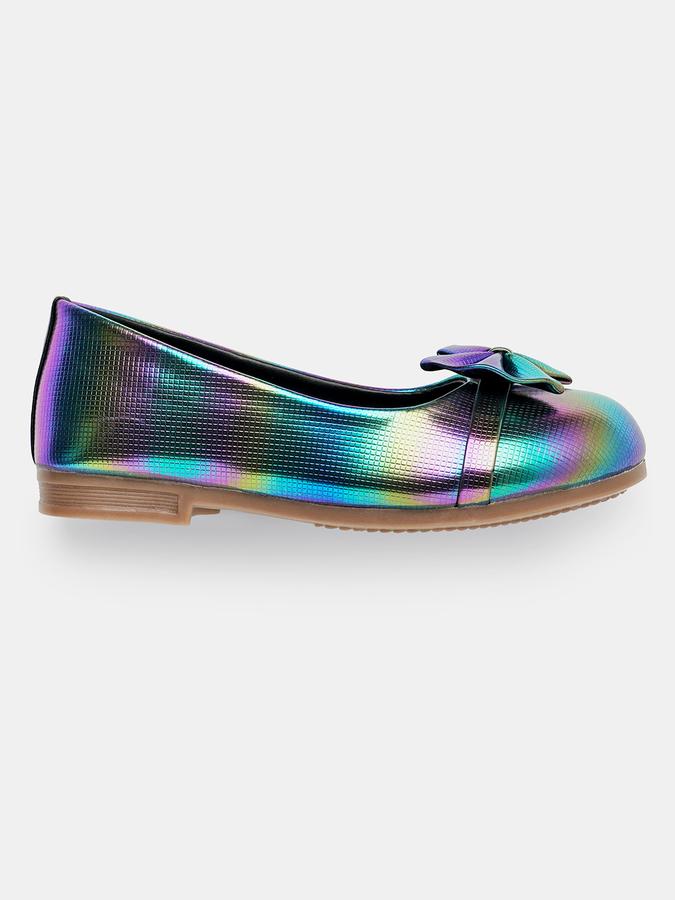 Girls Slip-On Shoes image number 1