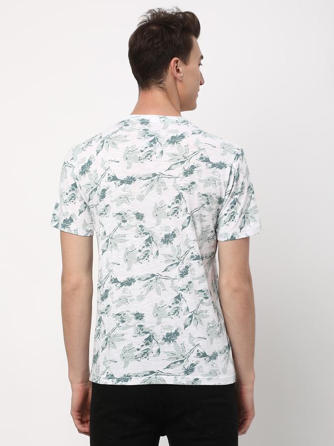 Men Printed Regular Fit Round-Neck T-Shirt image number 2