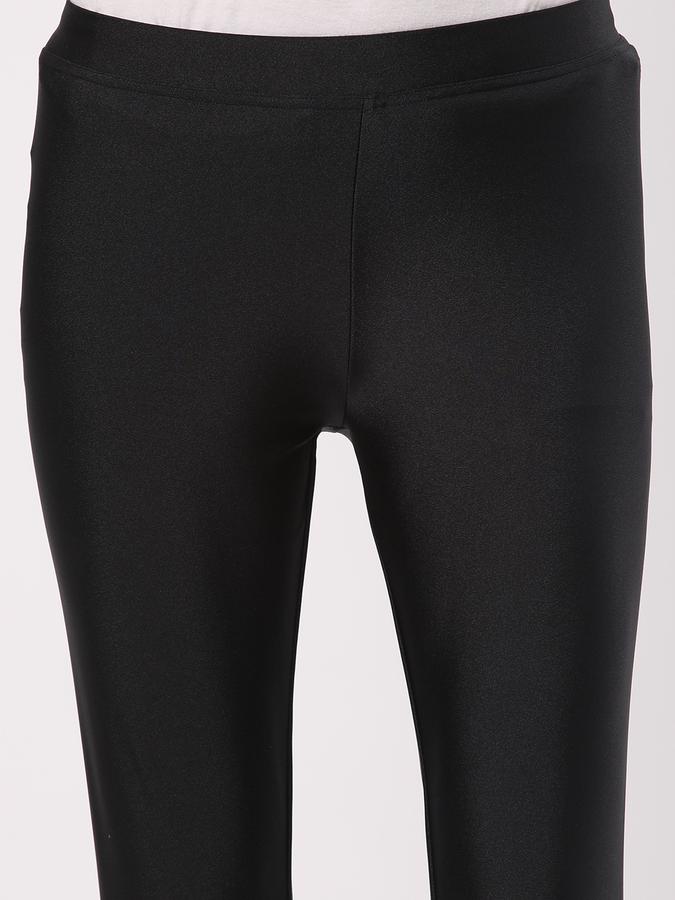 R&B Women Solid Leggings image number 3
