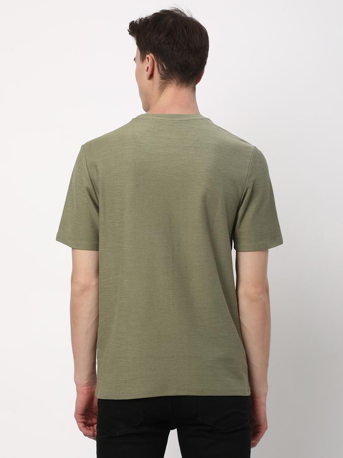 Men Regular Fit Round-Neck T-Shirt image number 2