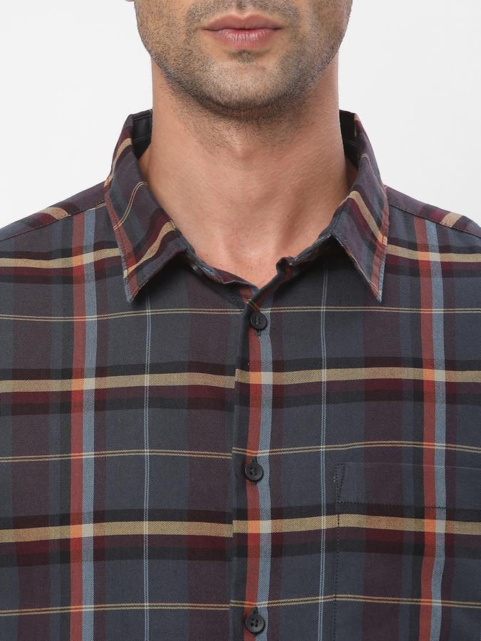 R&B Men's Checked Casual Shirt image number 3