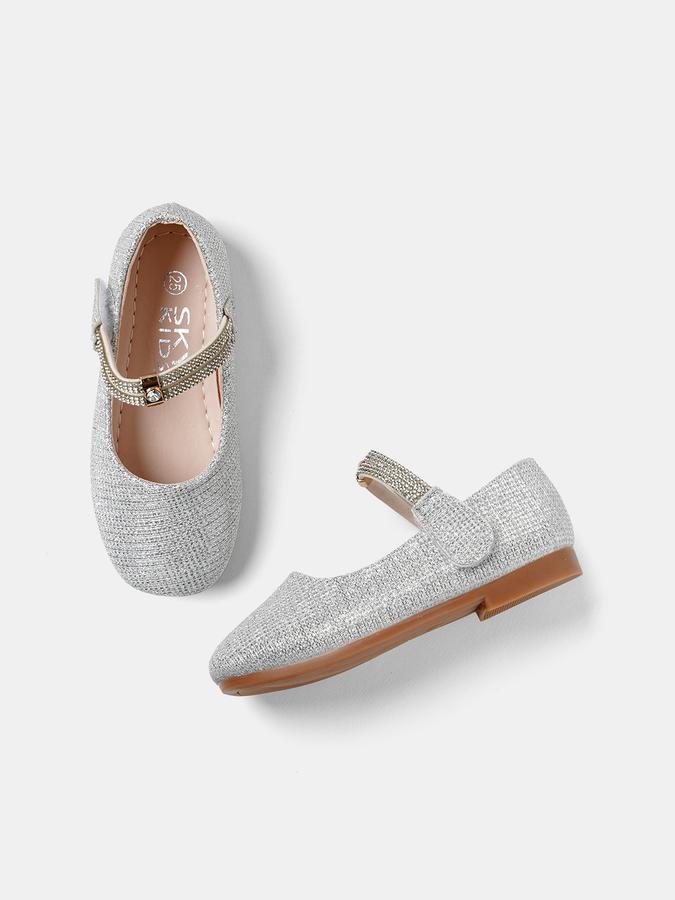 R&B Girls Silver Casual Shoes image number 0