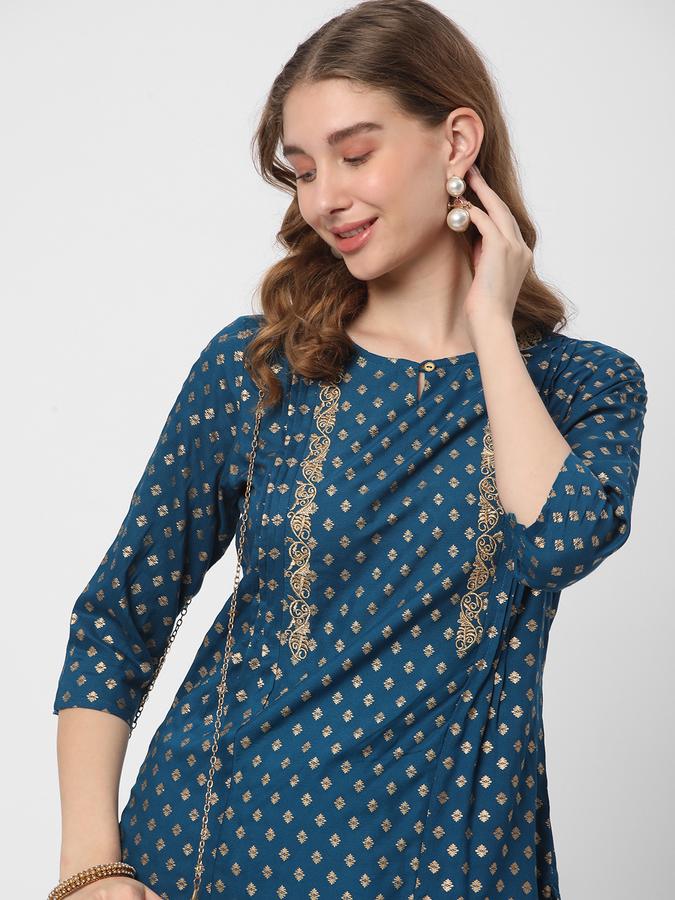 Women Embroidered Straight Kurta image number 0