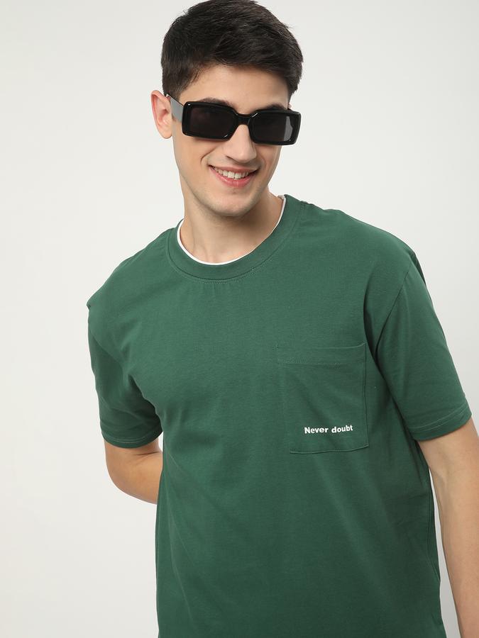 Men Regular Fit Crew-Neck T-Shirt with Patch Pocket image number 0