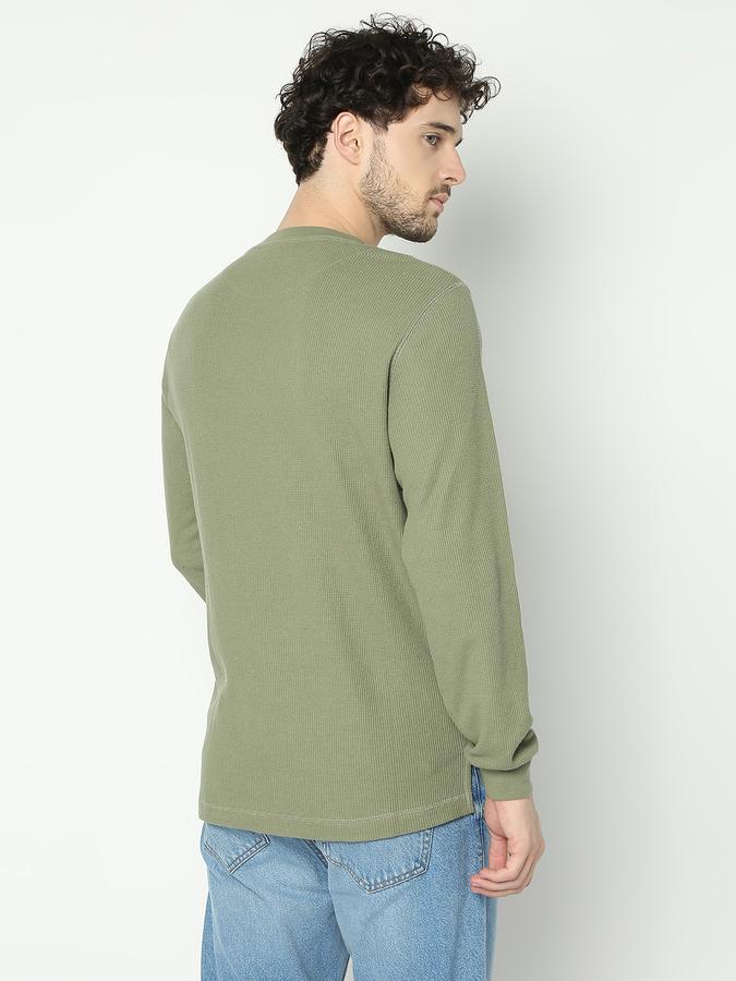 Men Ribbed Regular Fit Crew-Neck T-Shirt image number 3