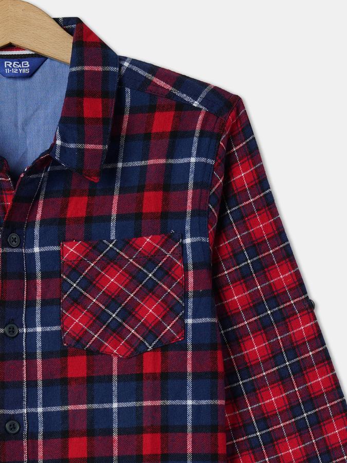 Boys Checked Regular Fit Shirt image number 2