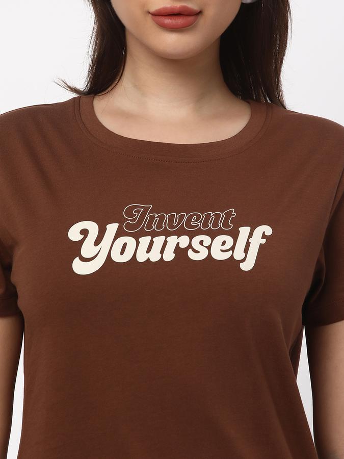 Women Typographic Print Regular Fit Round-Neck T-Shirt image number 3