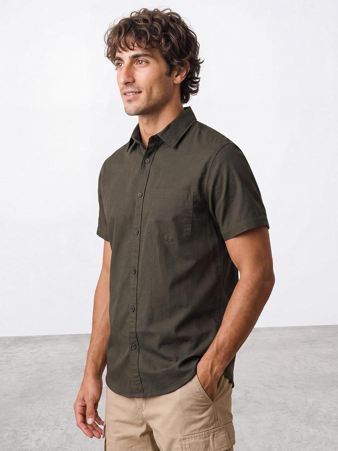 R&B Men Olive Solid Spread Collar Short Sleeves Shirt